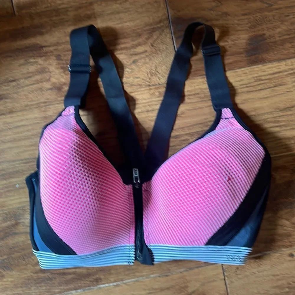 Victoria Secret front zip sexy mesh Sports Bra - Picture 2 of 13